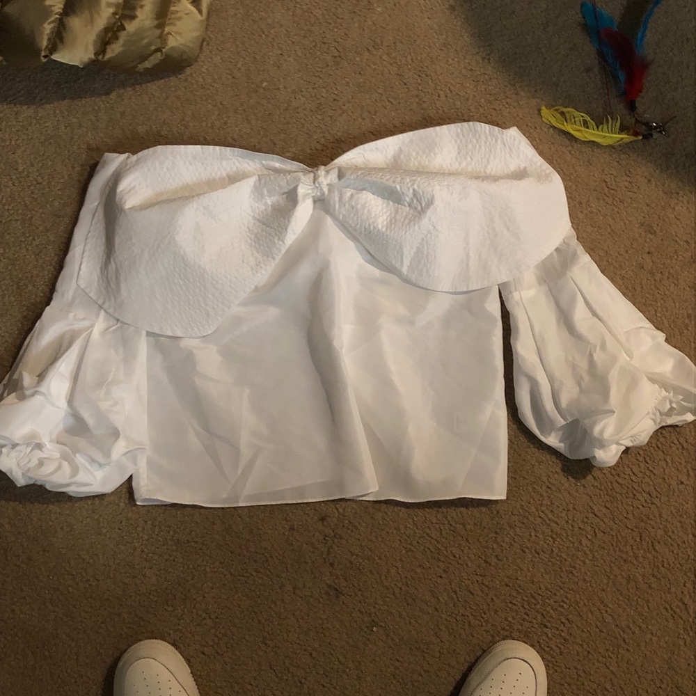 White bow top shoulder-less and flare! xL